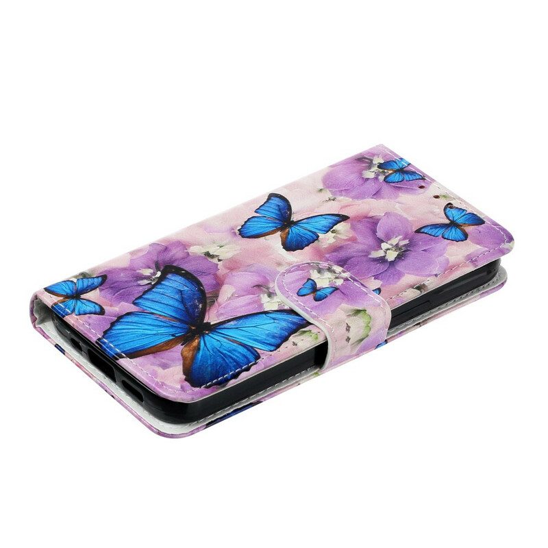 Fodral För iPhone 13 Mini Blå Fjärilar I Blommor