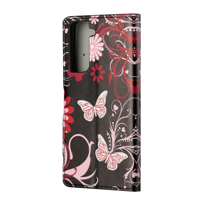 Läderfodral För Samsung Galaxy S21 5G Fjärilar Och Blommor